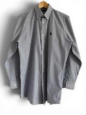 U.S. Polo Assn Men’s Blue White Stripe Wrinkle Resistant Dress Shirt 15.5/32-33
